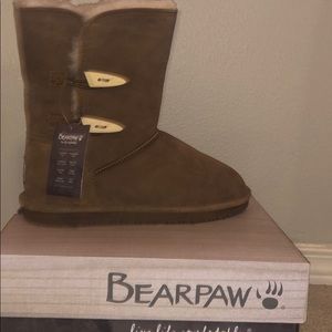 NEW Abigail Bearpaw boots